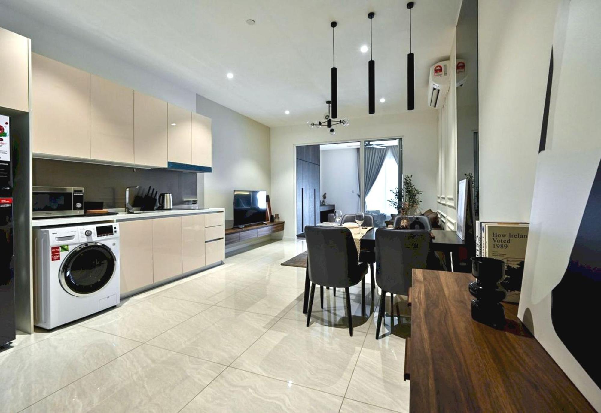 Oyo 90952 Quill Residences By Oyo *